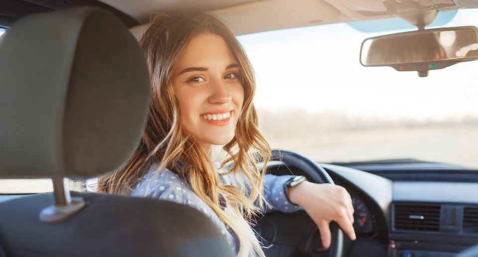Tipps für Auto-Fahranfänger/innen: Sicher und entspannt unterwegs.
